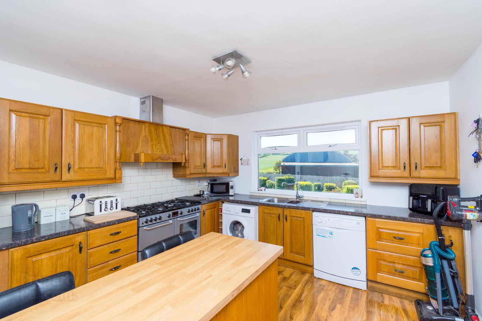 71 Redhill Road 12 of 45