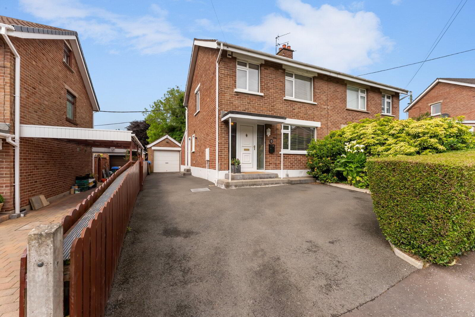 21 Beechdene Gardens 1 of 13
