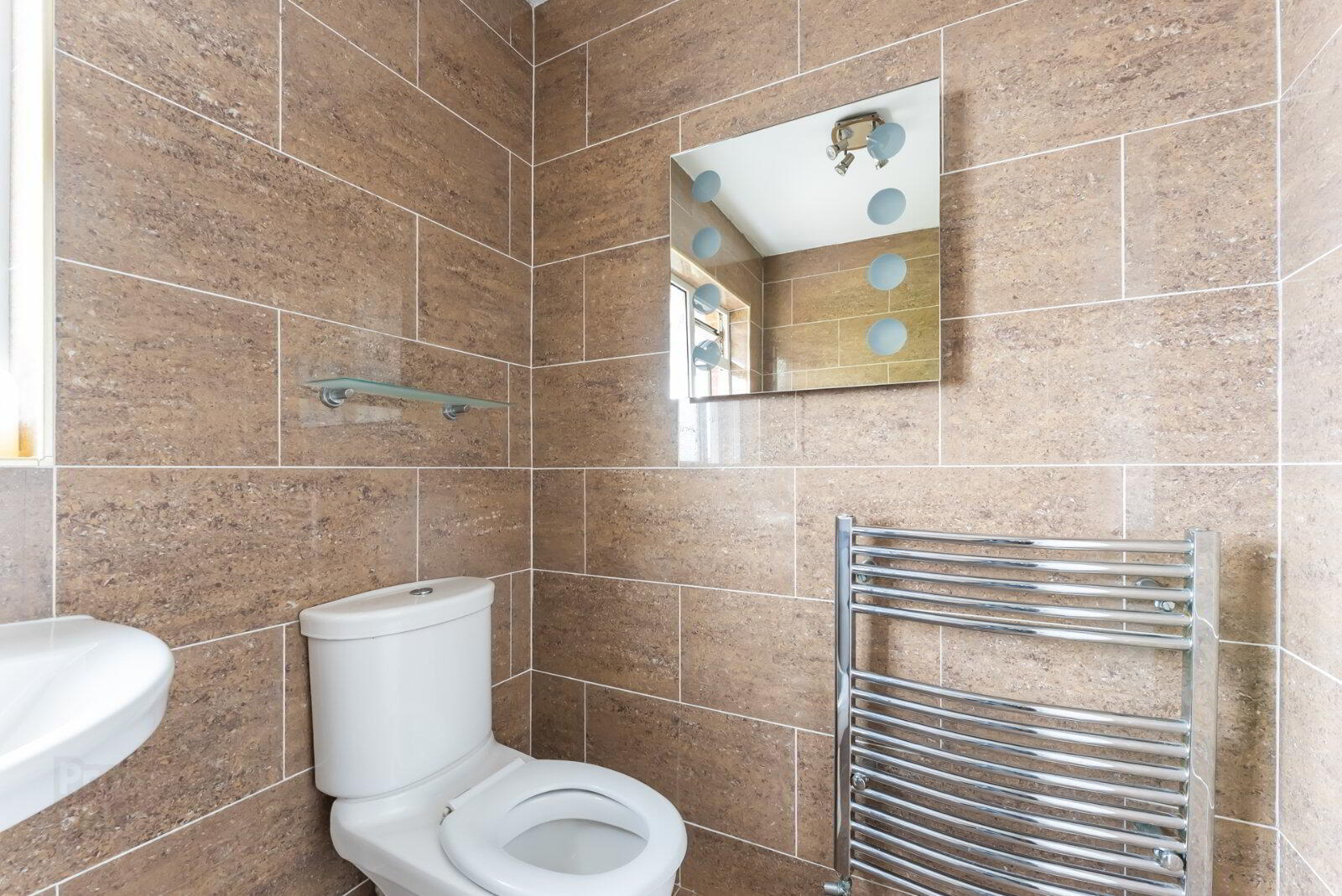 21 Beechdene Gardens 11 of 13