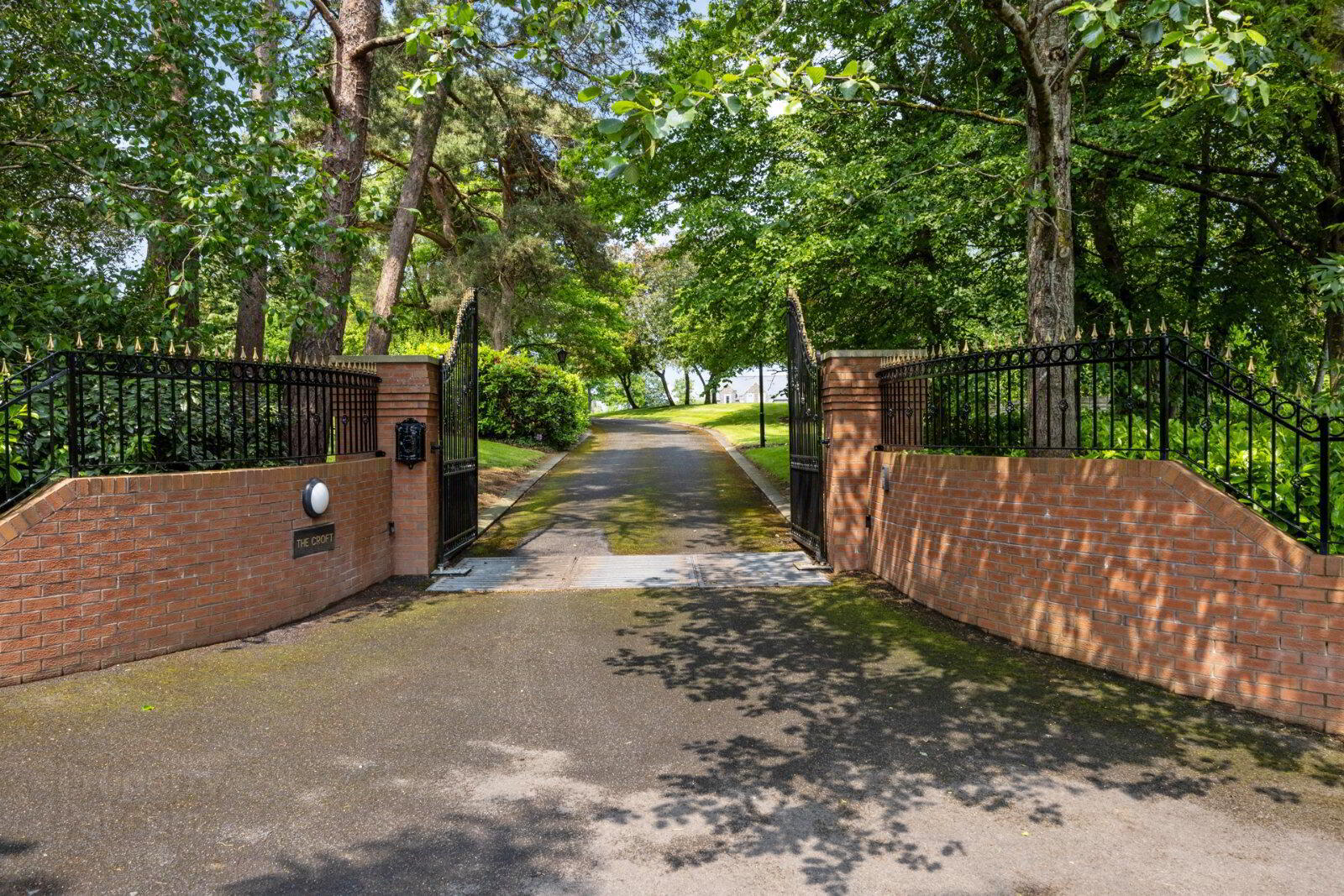 property description image
