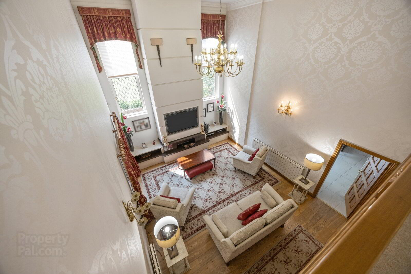 28 Tallbridge Road 8 of 41