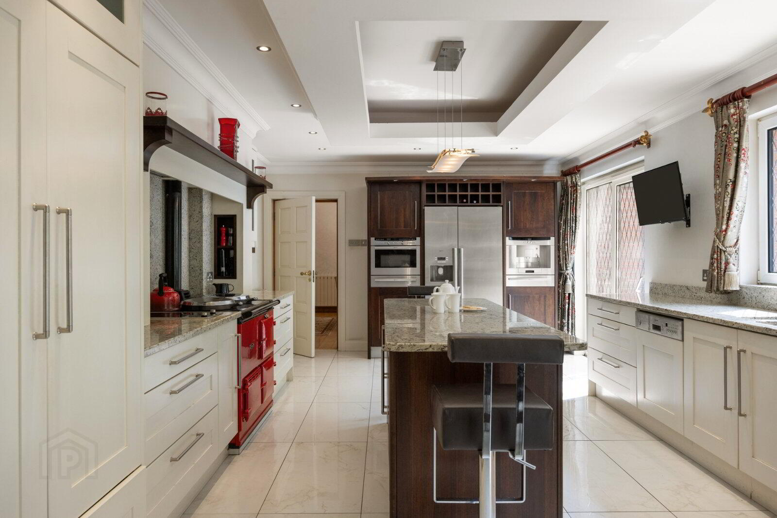 28 Tallbridge Road 6 of 38