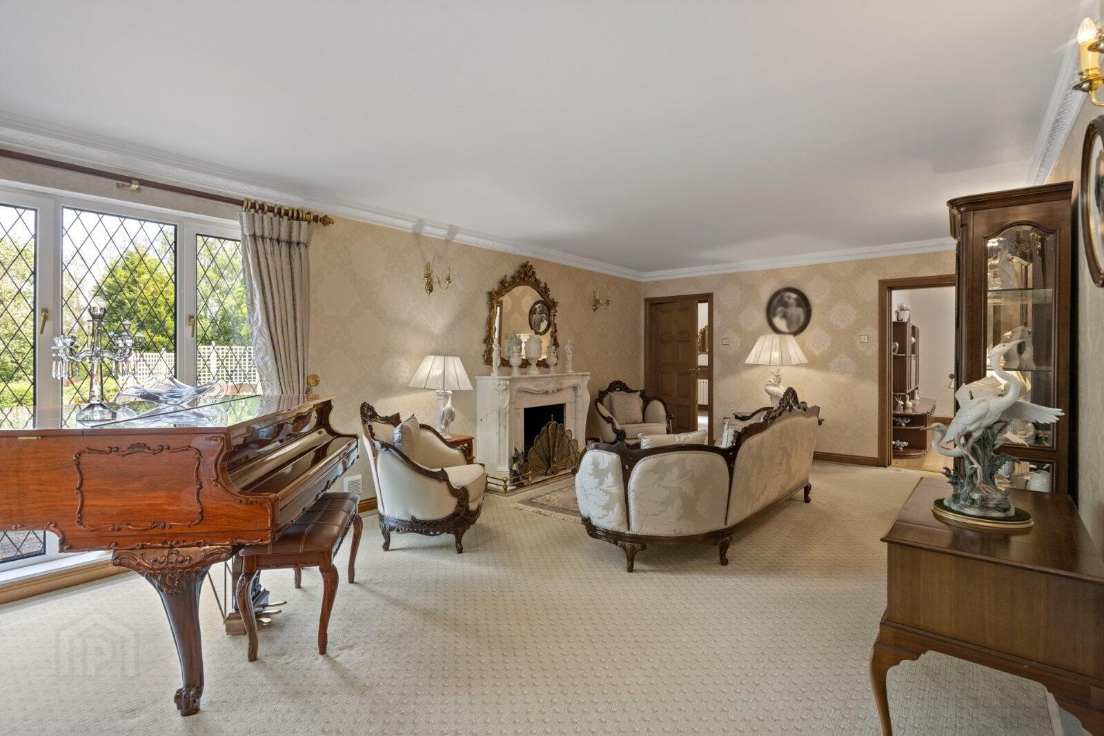 28 Tallbridge Road 12 of 38