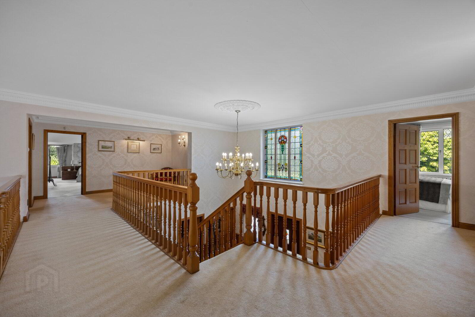 28 Tallbridge Road 18 of 38