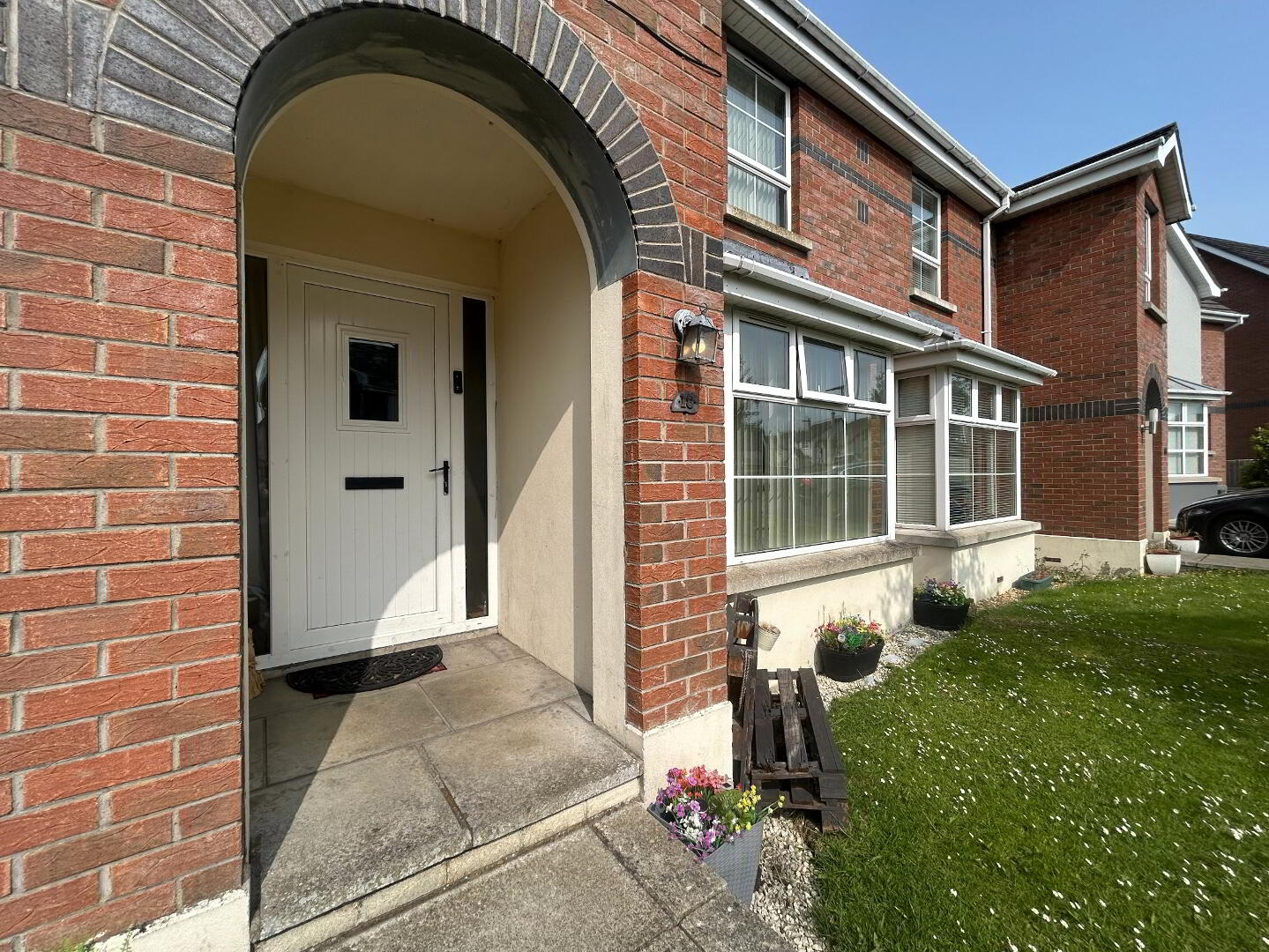 property description image