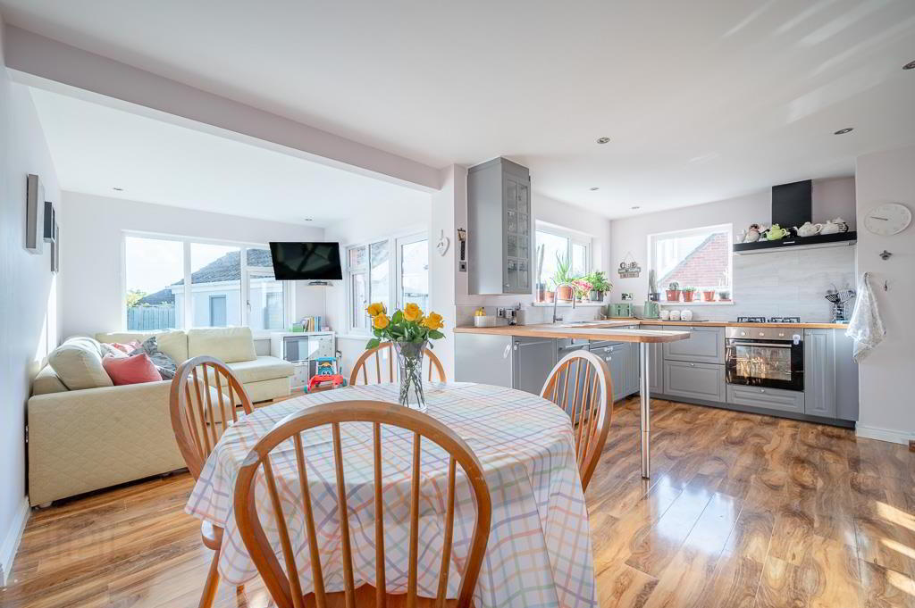 14 Ballymacormick Drive 6 of 20