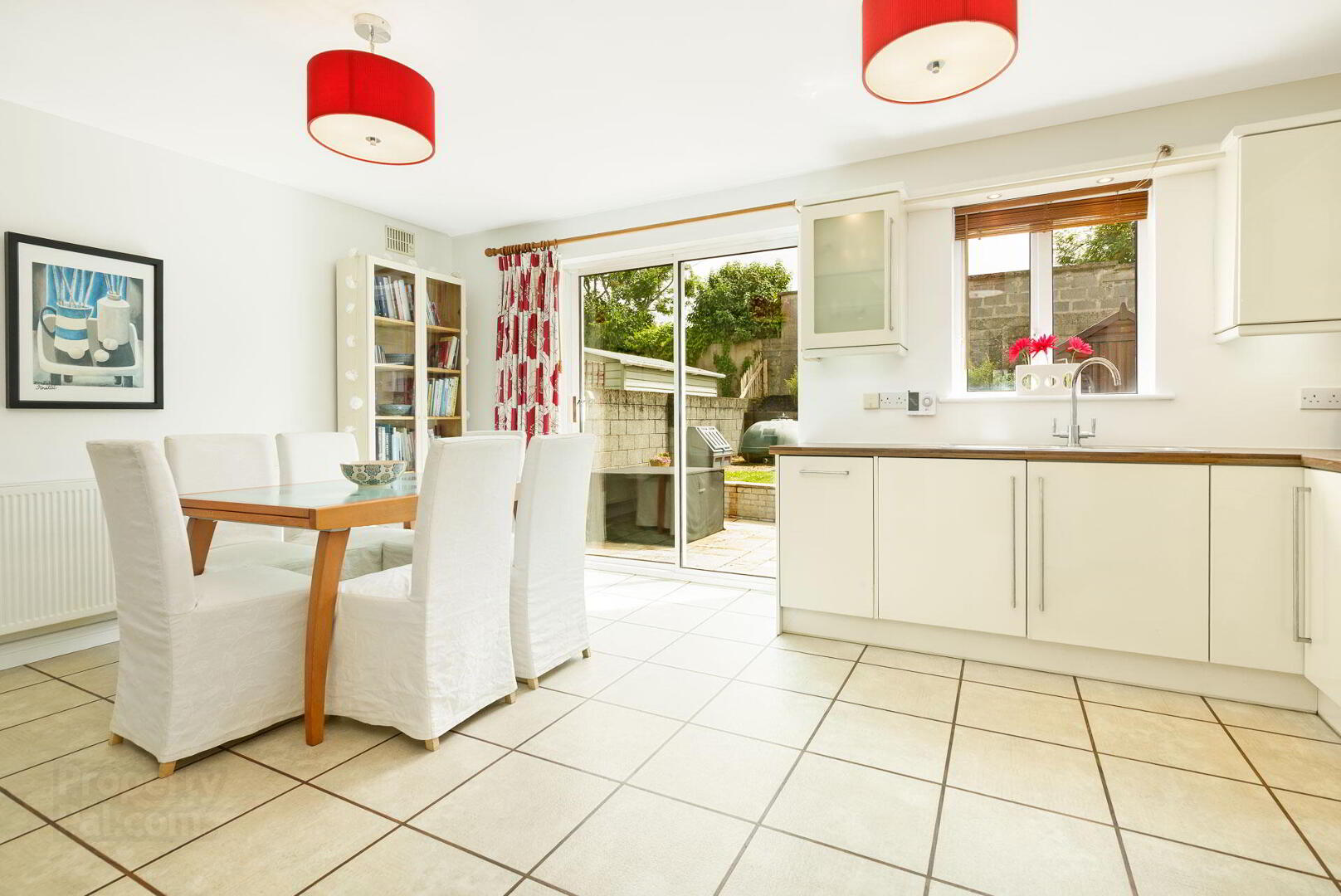 2 Springhill Court 5 of 21