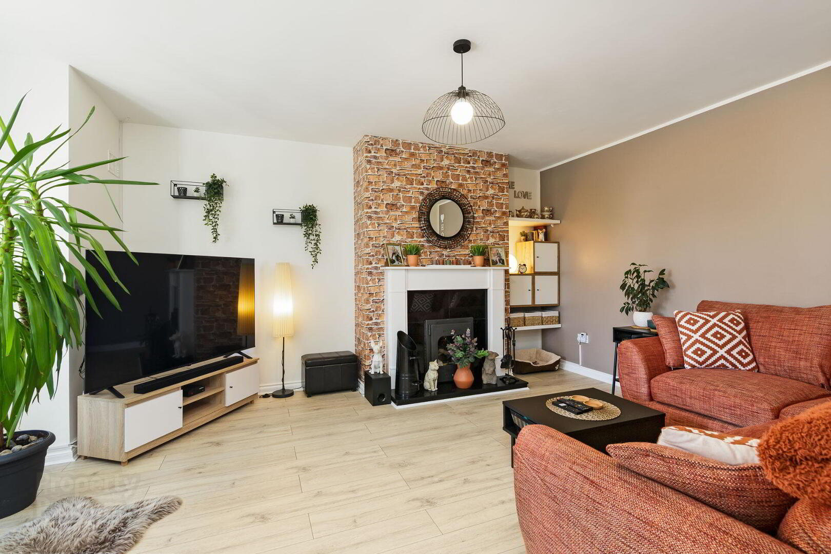 26 Kingsfort Manor 6 of 37
