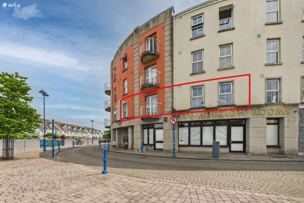 Apartment 9 Cois Caladh 1 of 27