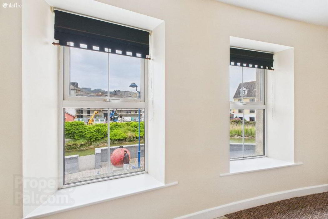 Apartment 9 Cois Caladh 14 of 27
