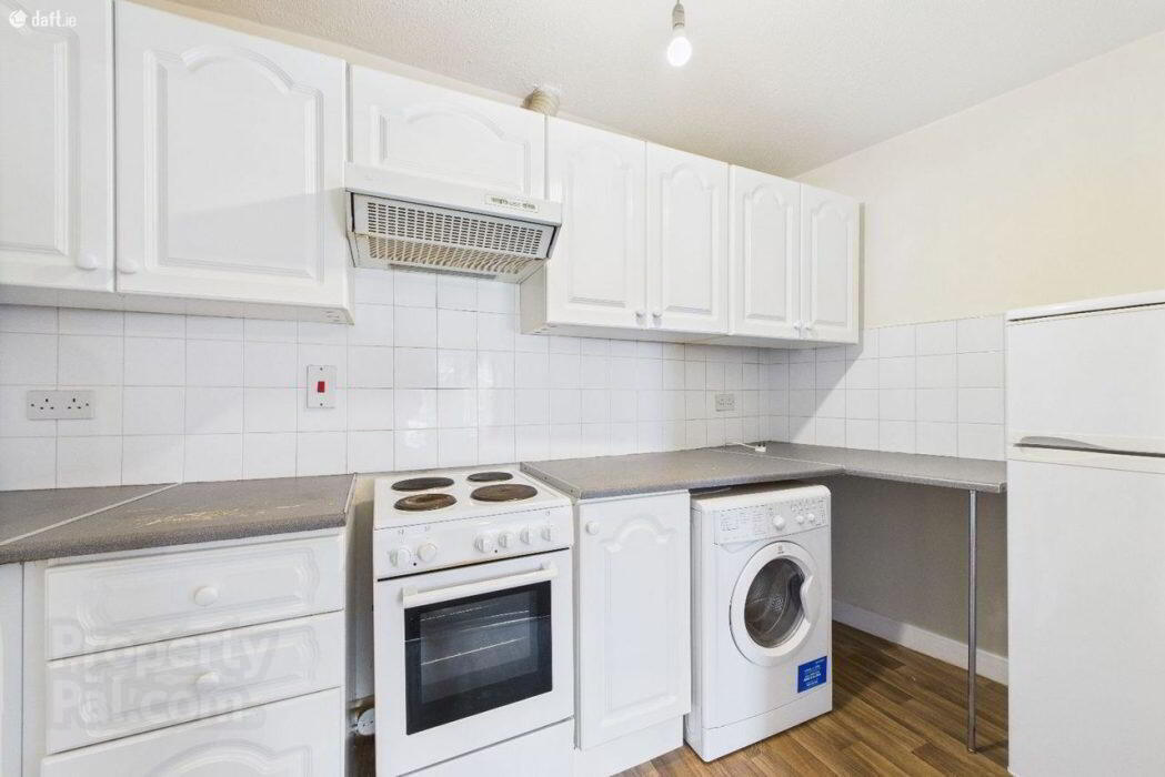 Apartment 9 Cois Caladh 17 of 27