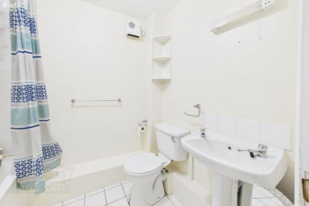 Apartment 9 Cois Caladh 19 of 27