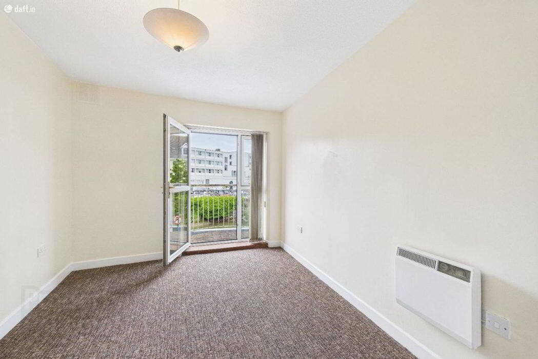 Apartment 9 Cois Caladh 23 of 27