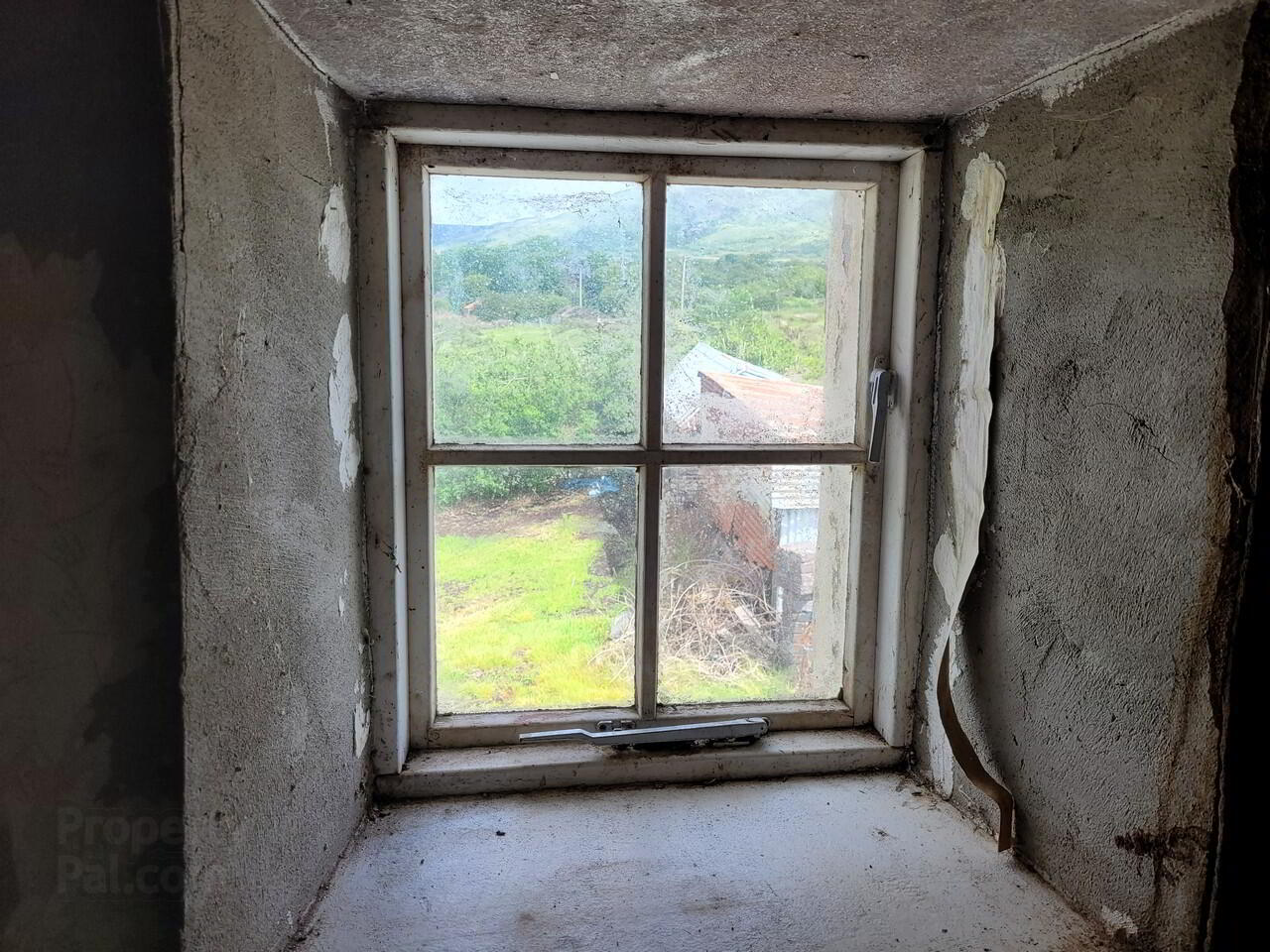 For Sale - Traditional Stone Cottge 14 of 23