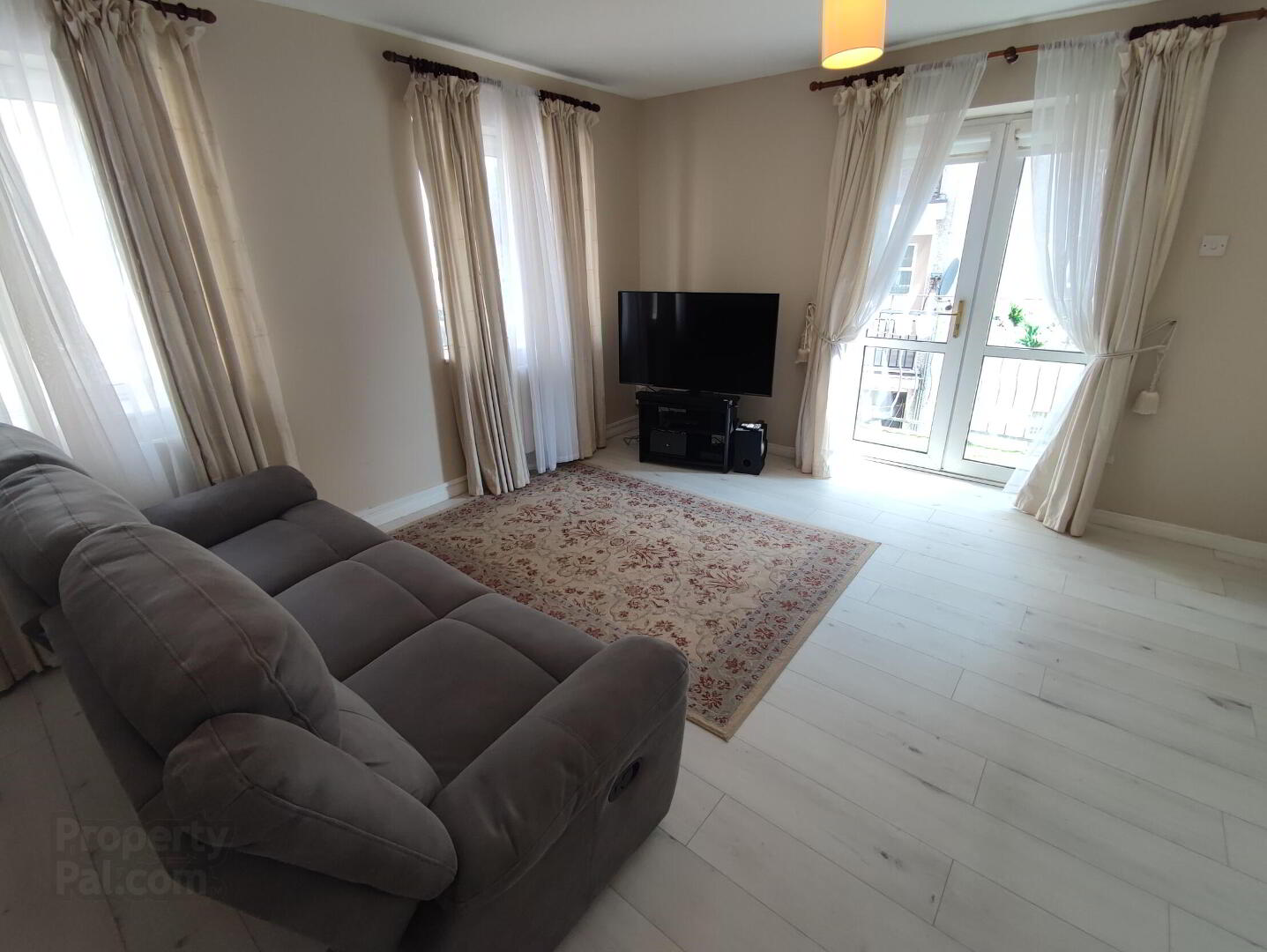 property description image