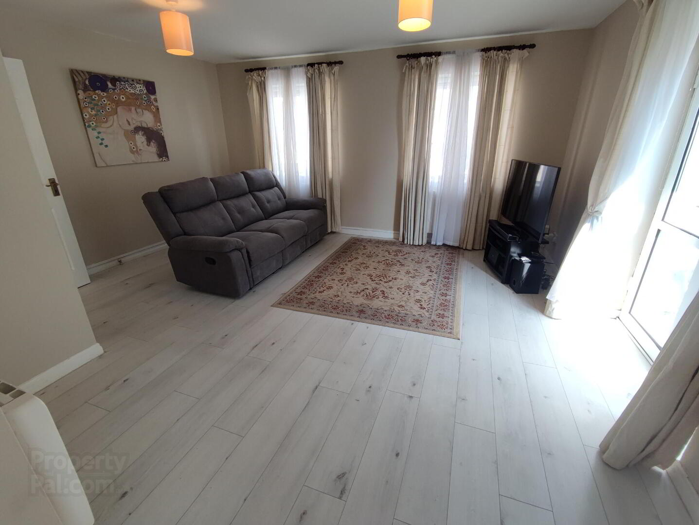 3a Orchard Crescent 3 of 11