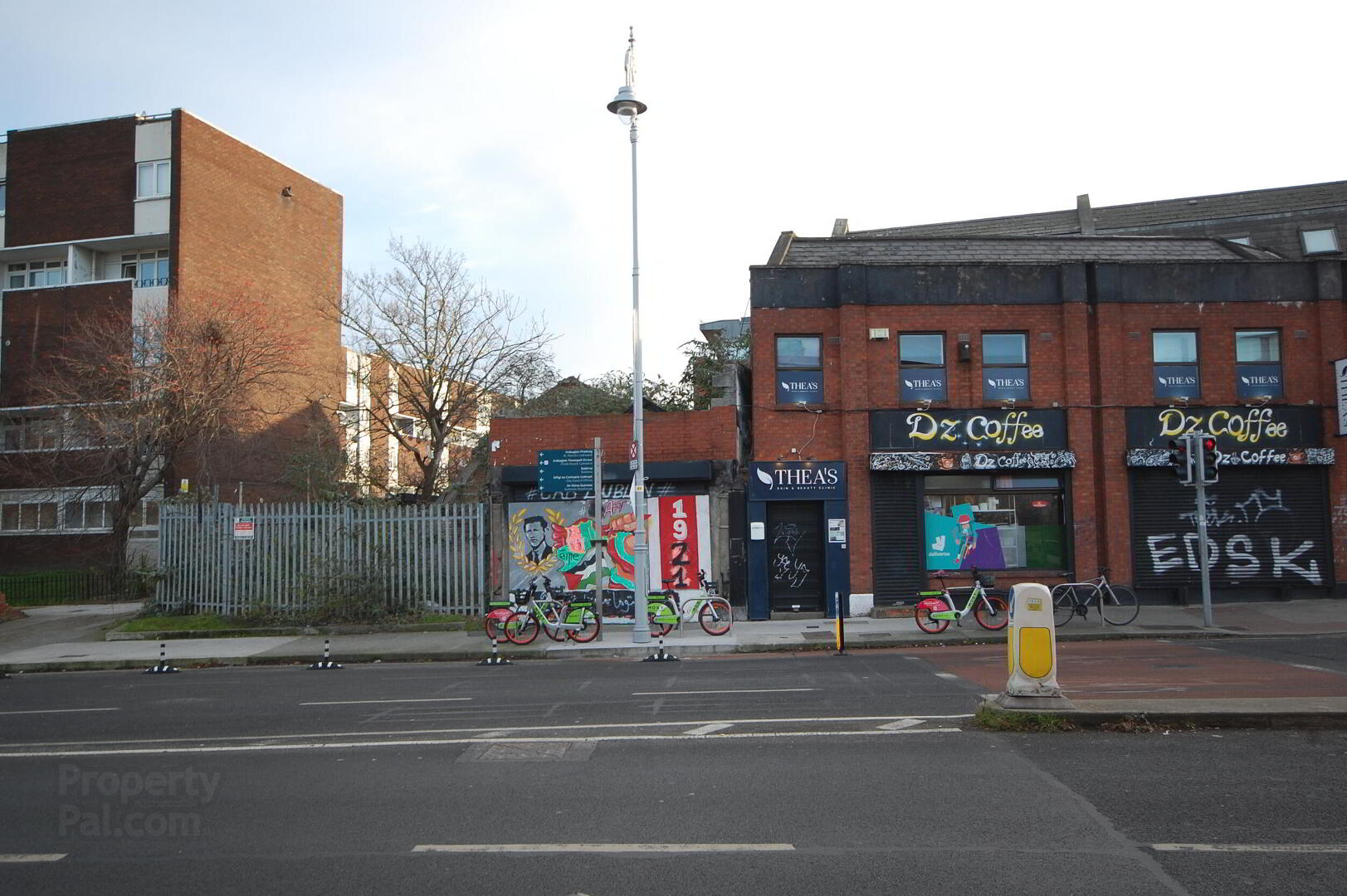 Leonard's Corner, 54 Clanbrassil Street Lower 3 of 14