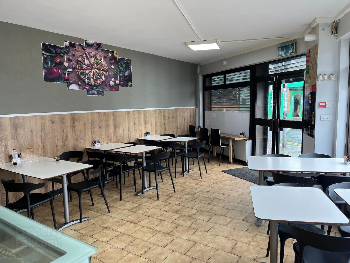 Leonard's Corner, 54 Clanbrassil Street Lower 4 of 14