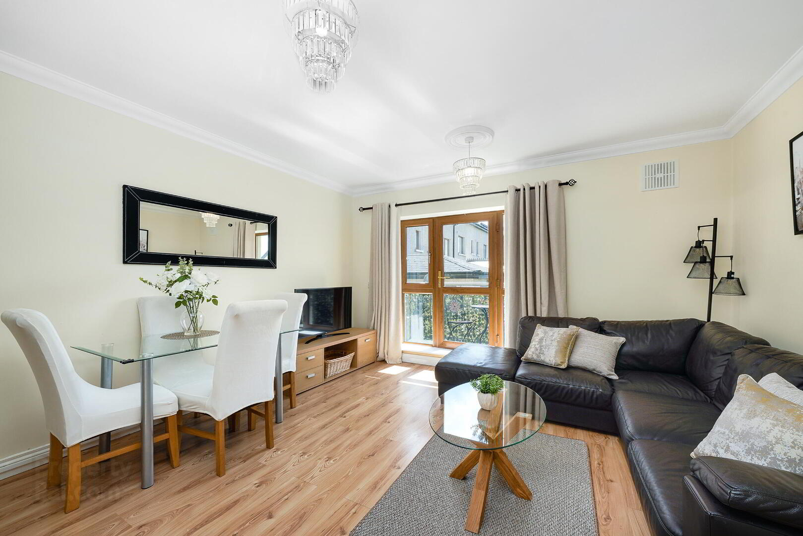 35 Slade Castle Avenue 6 of 19