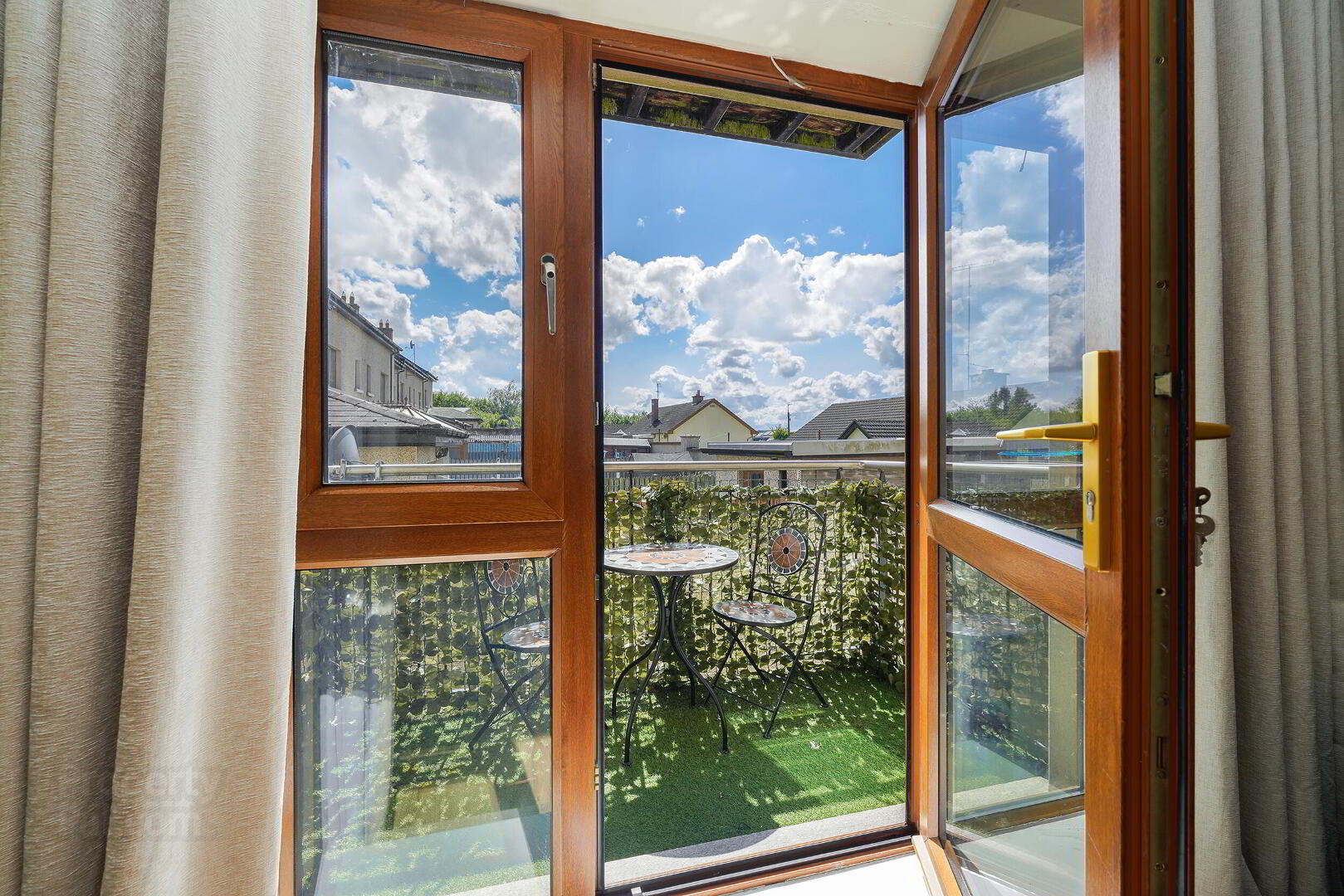 35 Slade Castle Avenue 7 of 19
