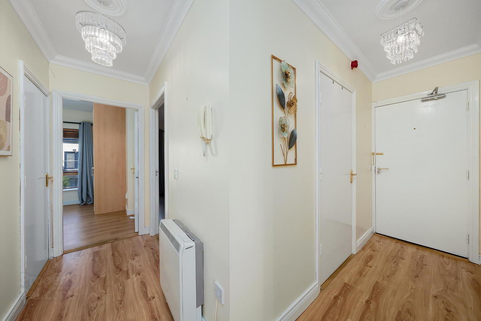 35 Slade Castle Avenue 11 of 19