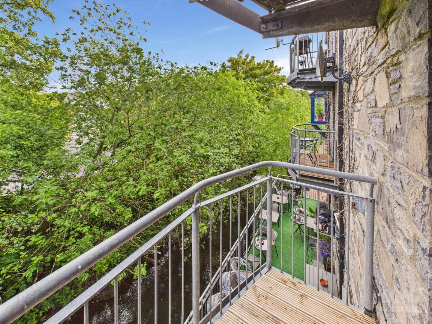 Apartment 4 Watermill Lane 9 of 16