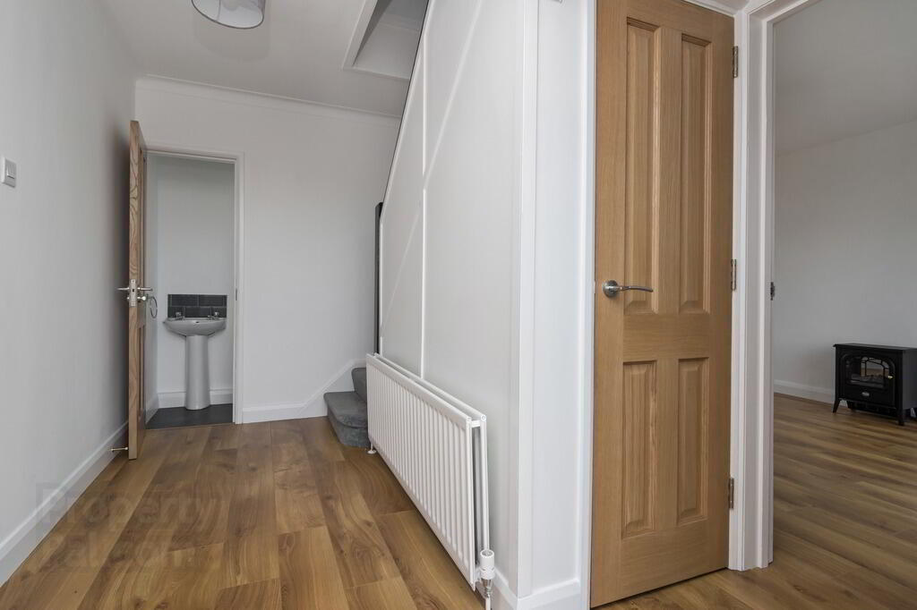 30 Beechgrove Drive 3 of 14
