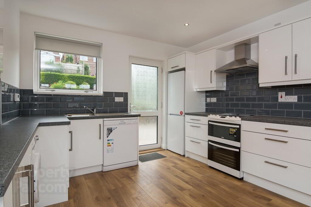 30 Beechgrove Drive 5 of 14
