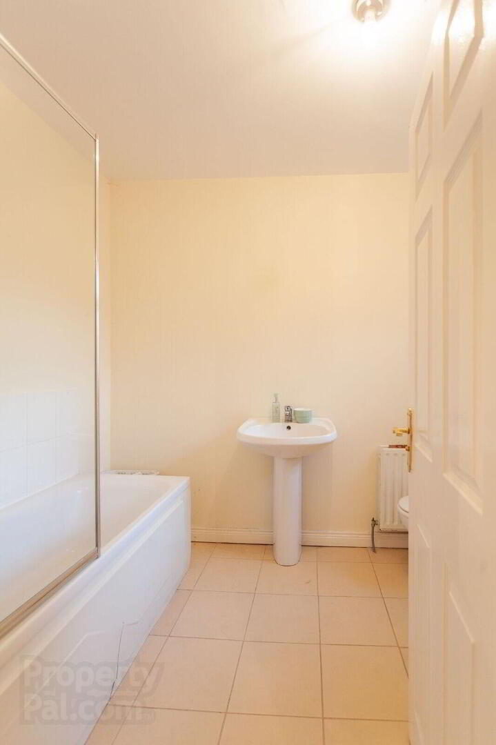5a Glenmore Street 5 of 15