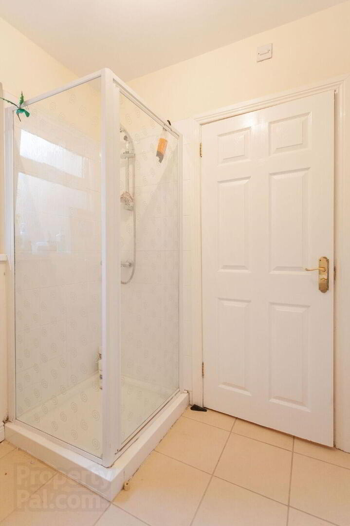 5a Glenmore Street 6 of 15