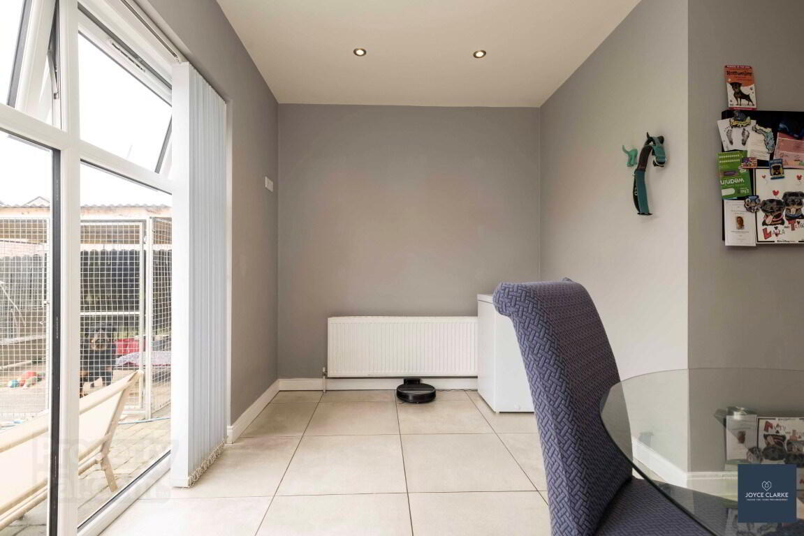 16 Moyraverty Close 15 of 47