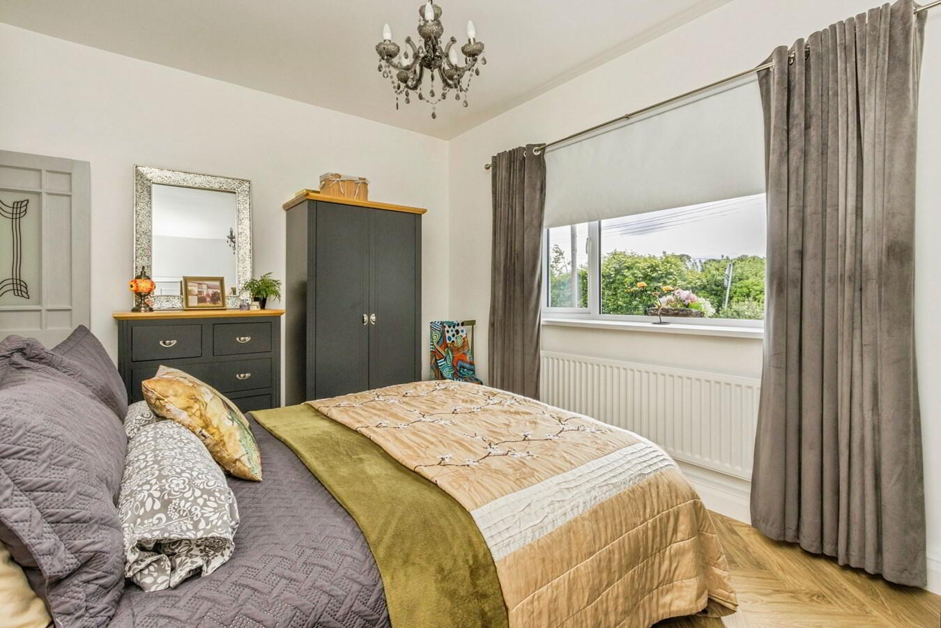 11 Bridgend Road 9 of 27