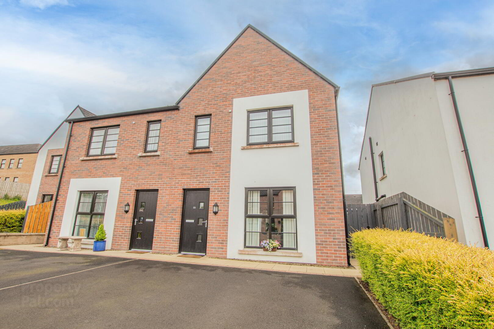 30 Salters Bridge 1 of 19