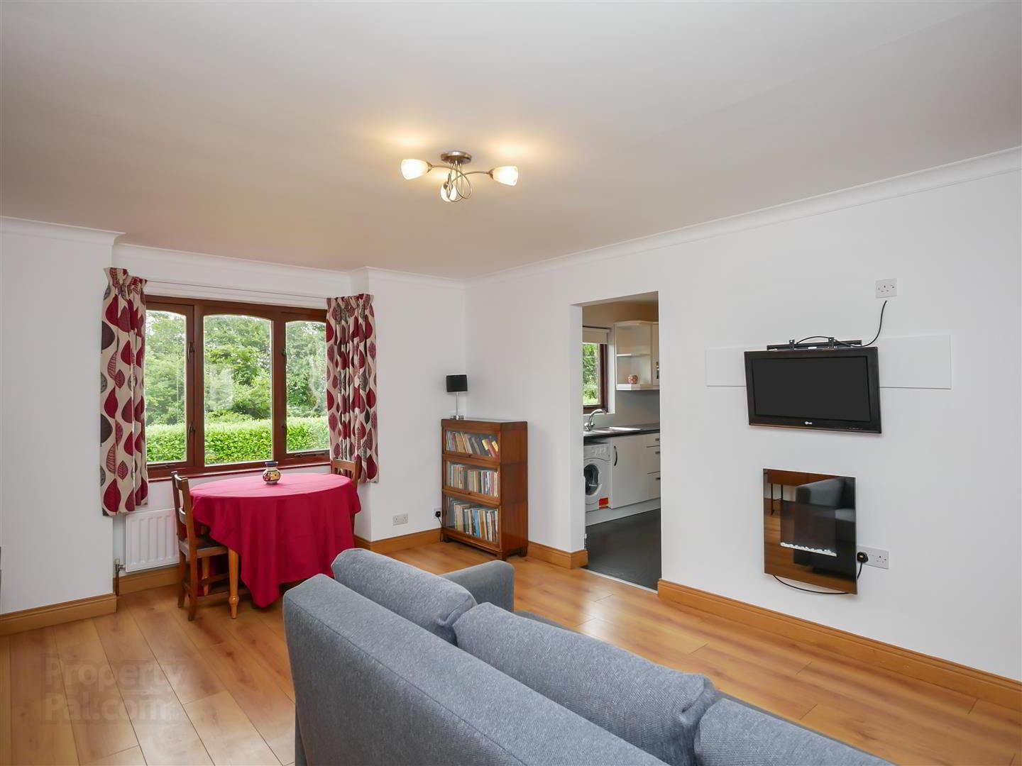 Apt, 11a Glencregagh Court 3 of 10