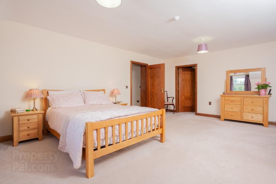 Old Oaks, 14b Moira Road 15 of 23