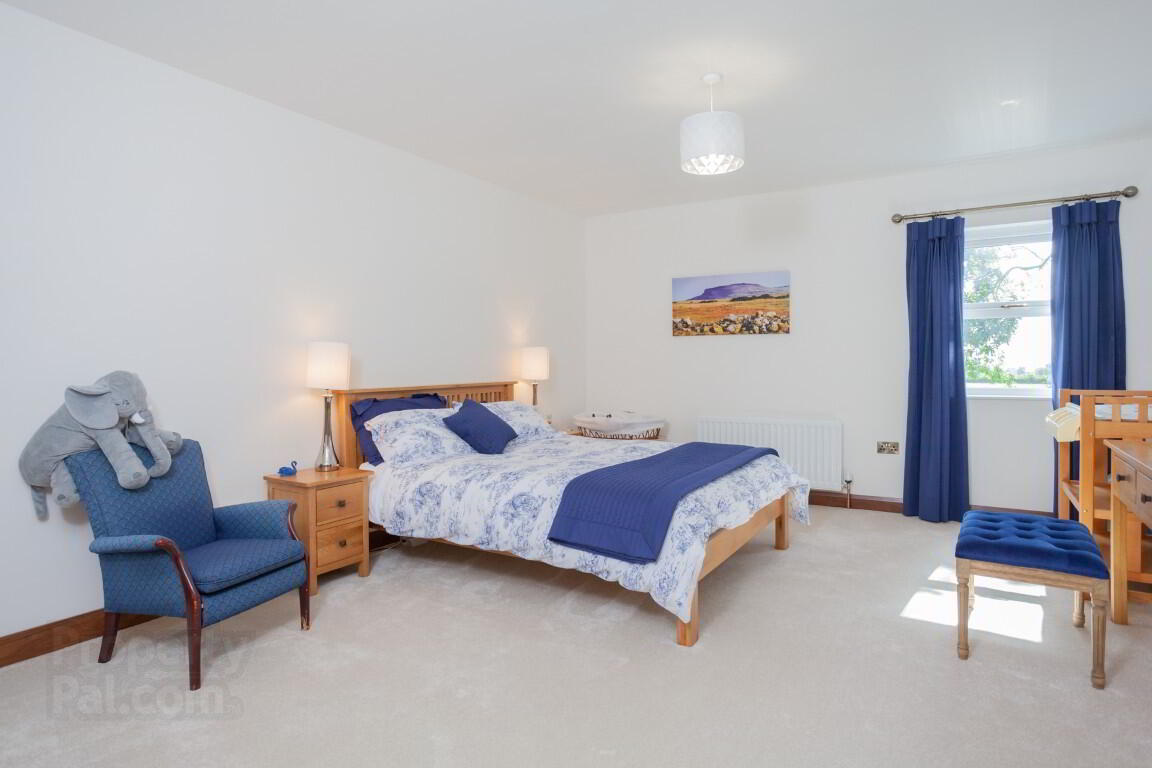 Old Oaks, 14b Moira Road 17 of 23