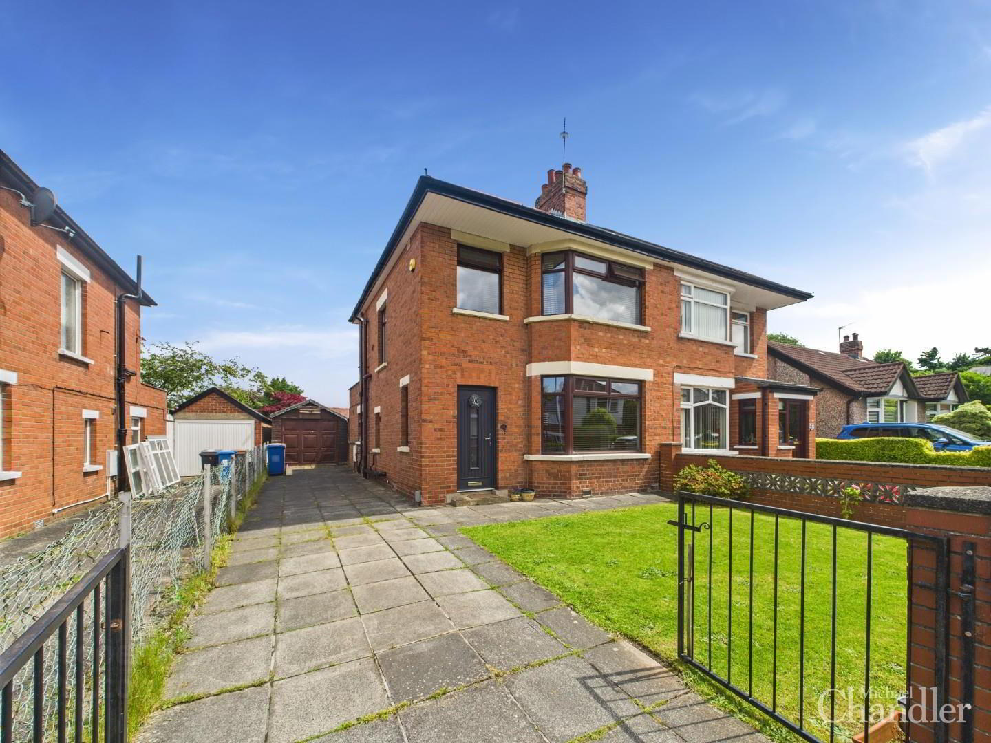 18 Knockbreda Drive 1 of 18