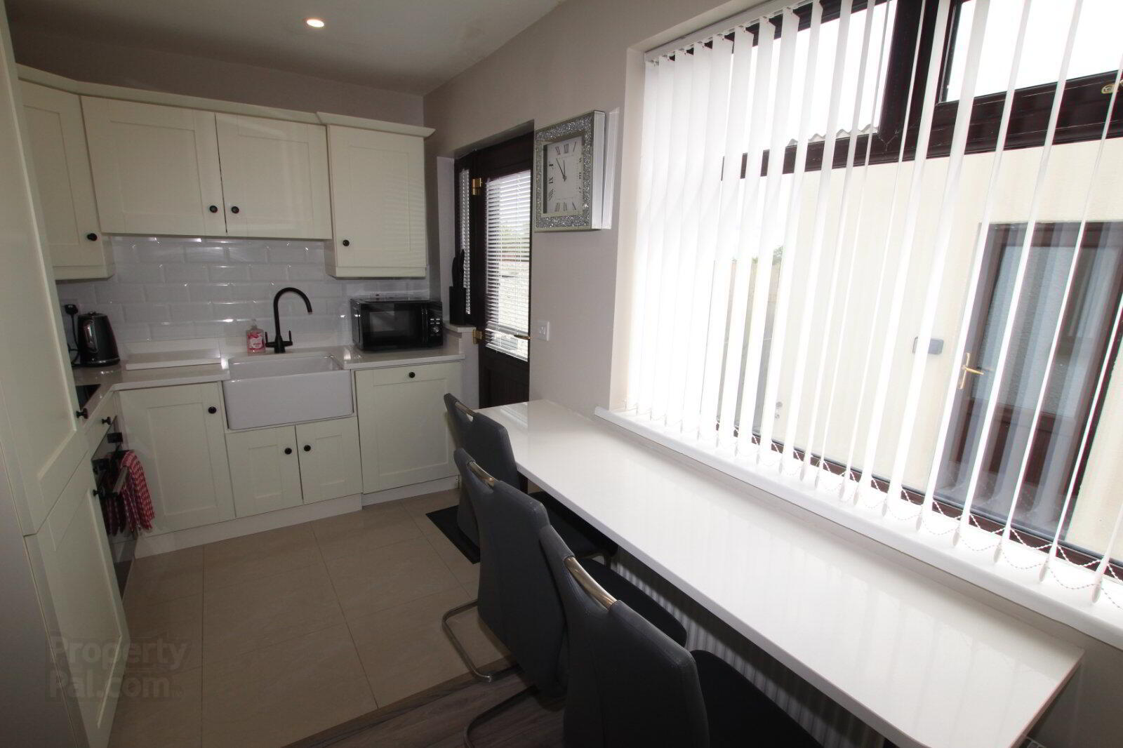 85 Joanmount Gardens 13 of 13