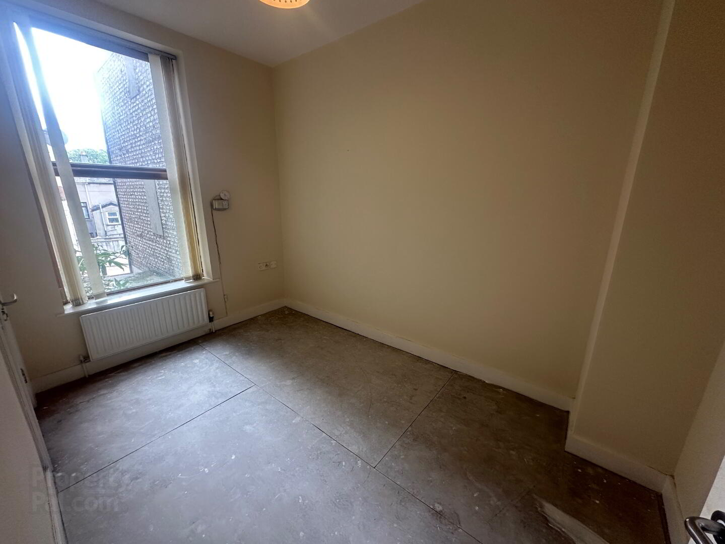 Unit 2, 373 Antrim Road 7 of 8