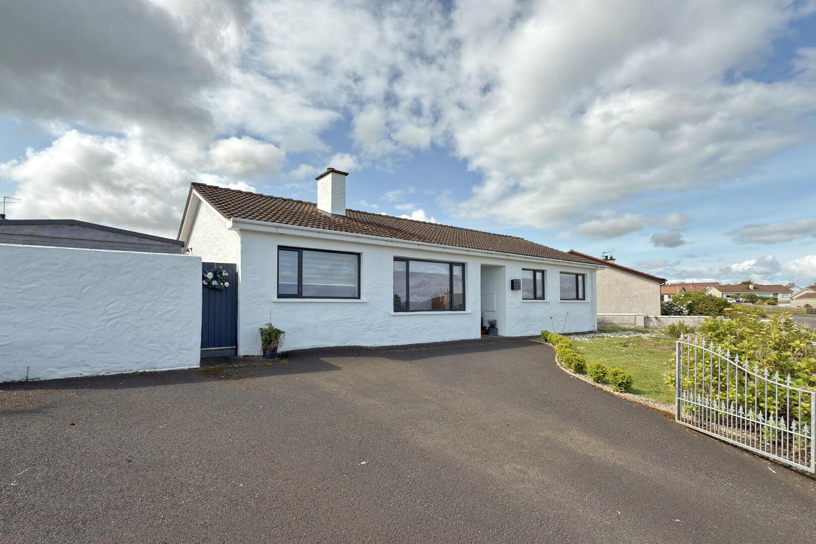 7 Dunsuivnish Avenue 1 of 18