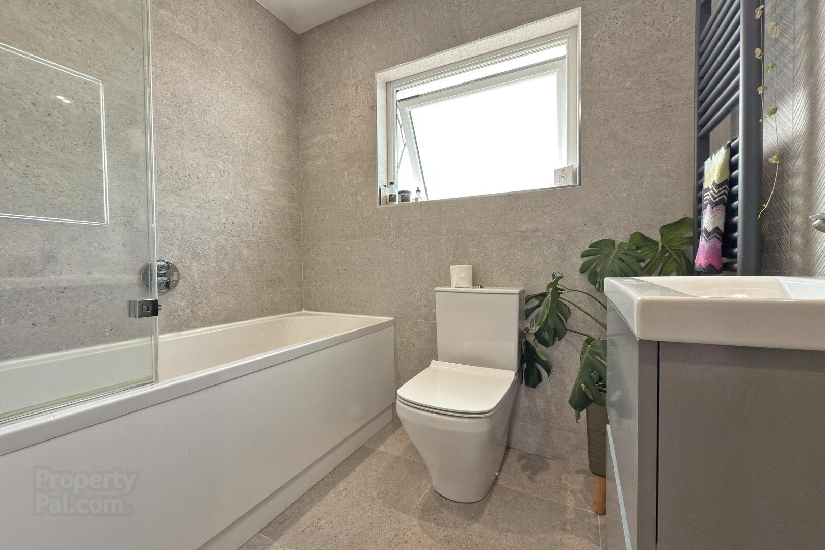 7 Dunsuivnish Avenue 14 of 18