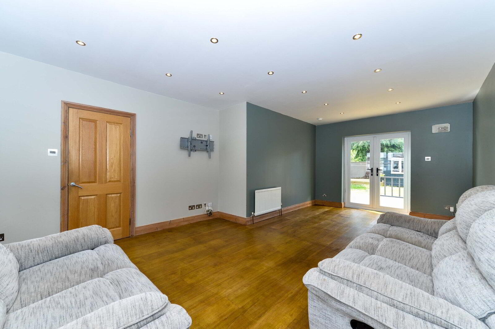 326 Holywood Road 2 of 14