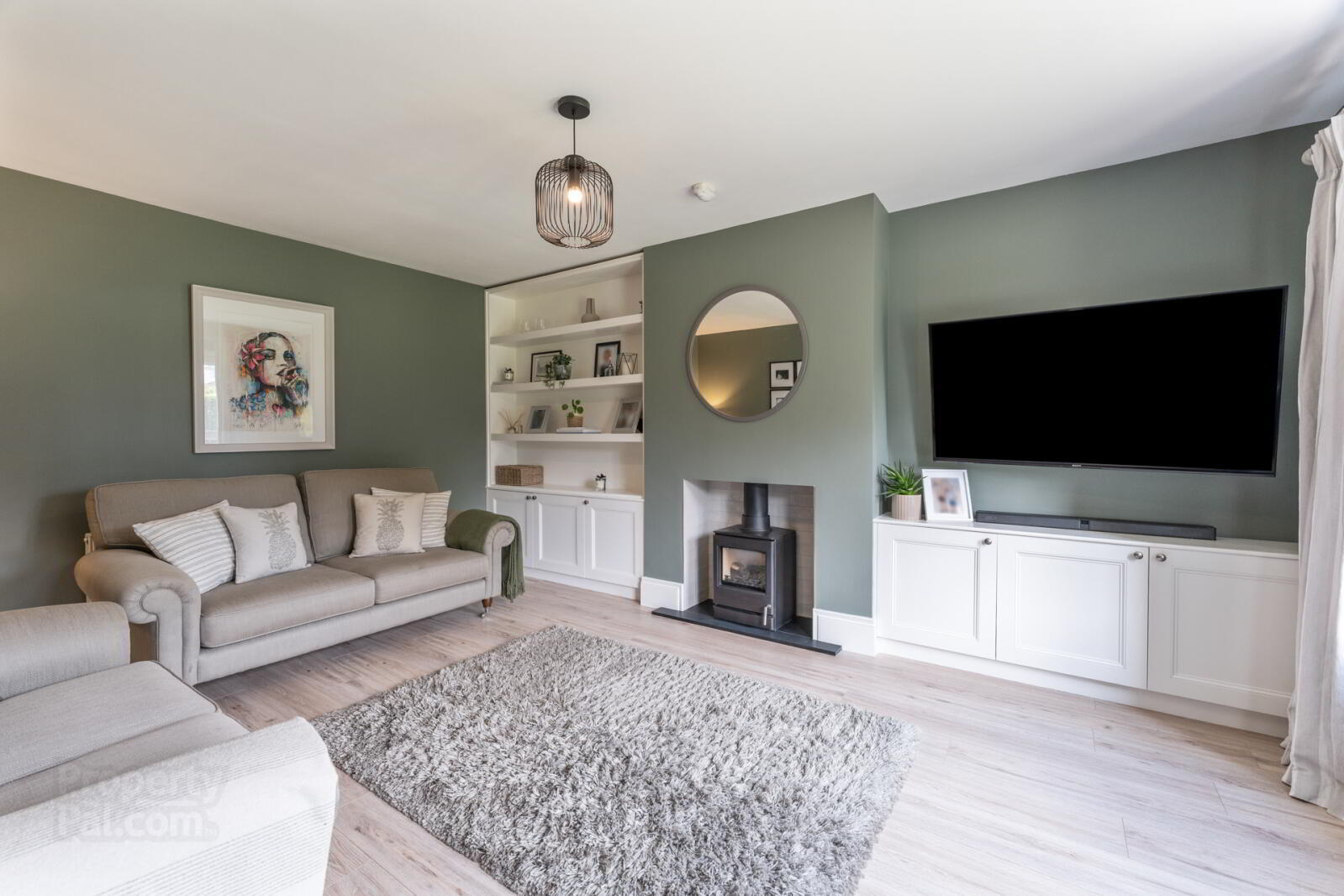 17 Dixon Avenue 5 of 33
