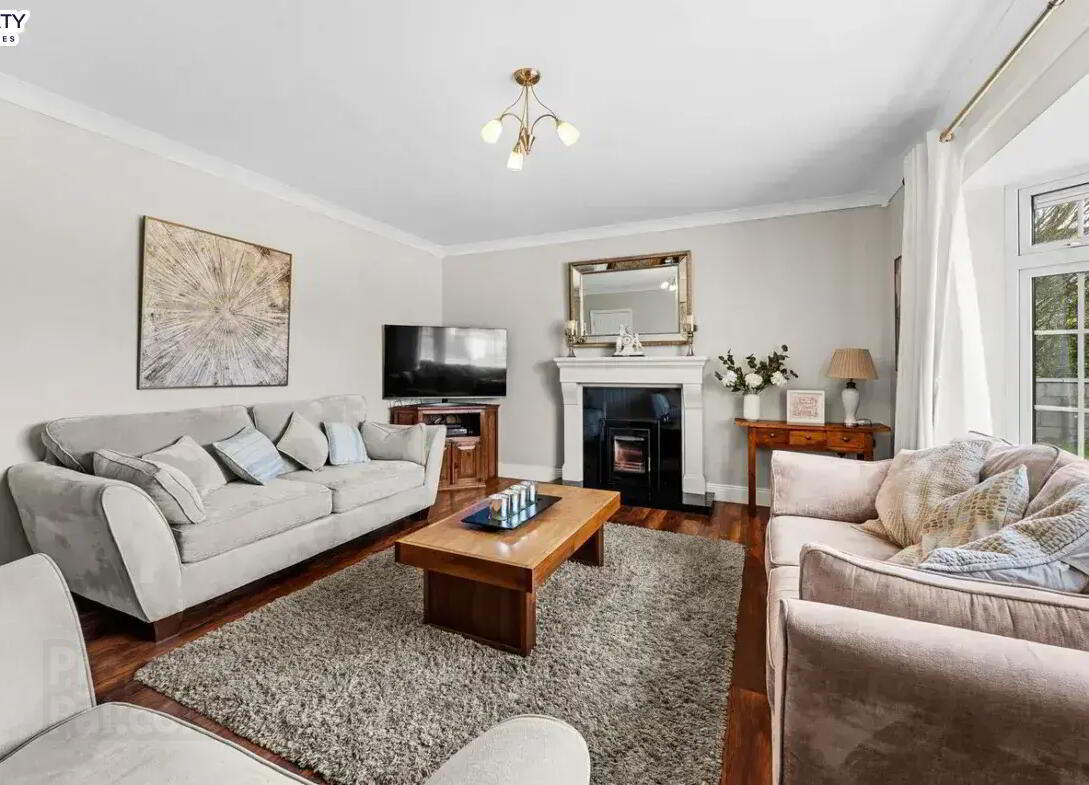 6 Hawthorn Drive 6 of 29