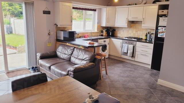 1 Oakfield Manor 4 of 31