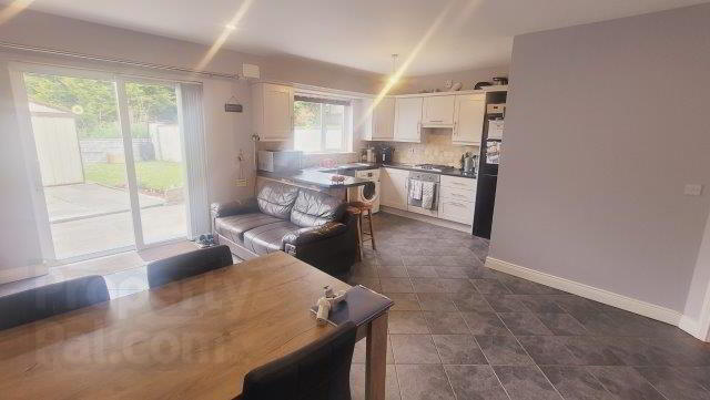 1 Oakfield Manor 5 of 31