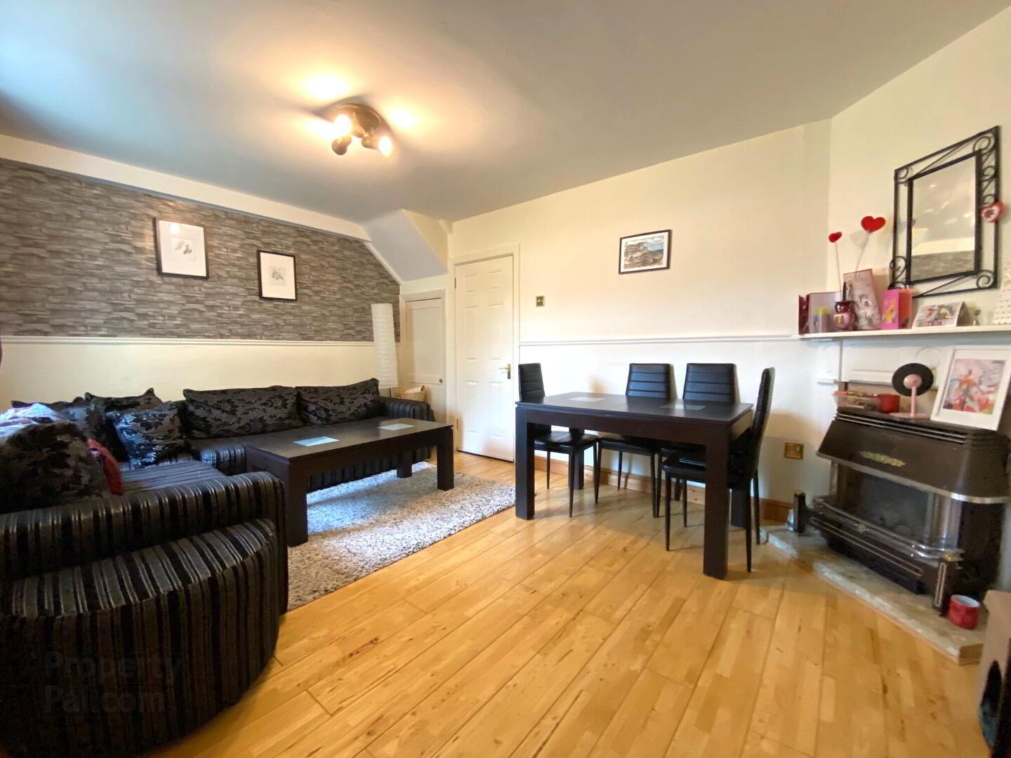 Mellowes Road 3 of 10