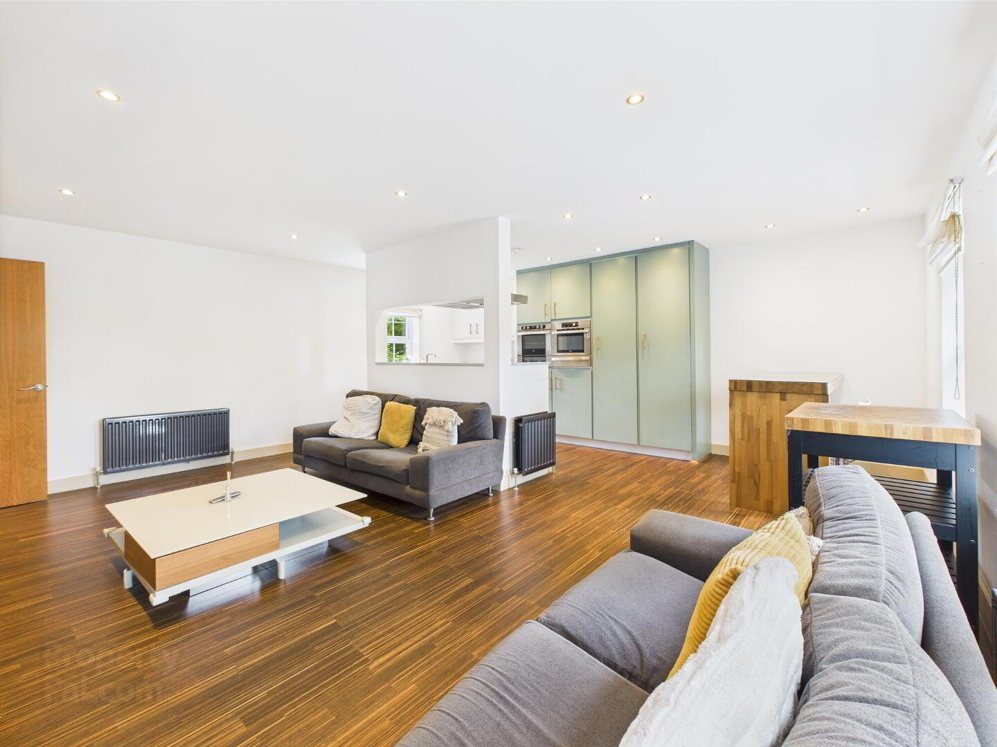 88b Leathem Square 4 of 15