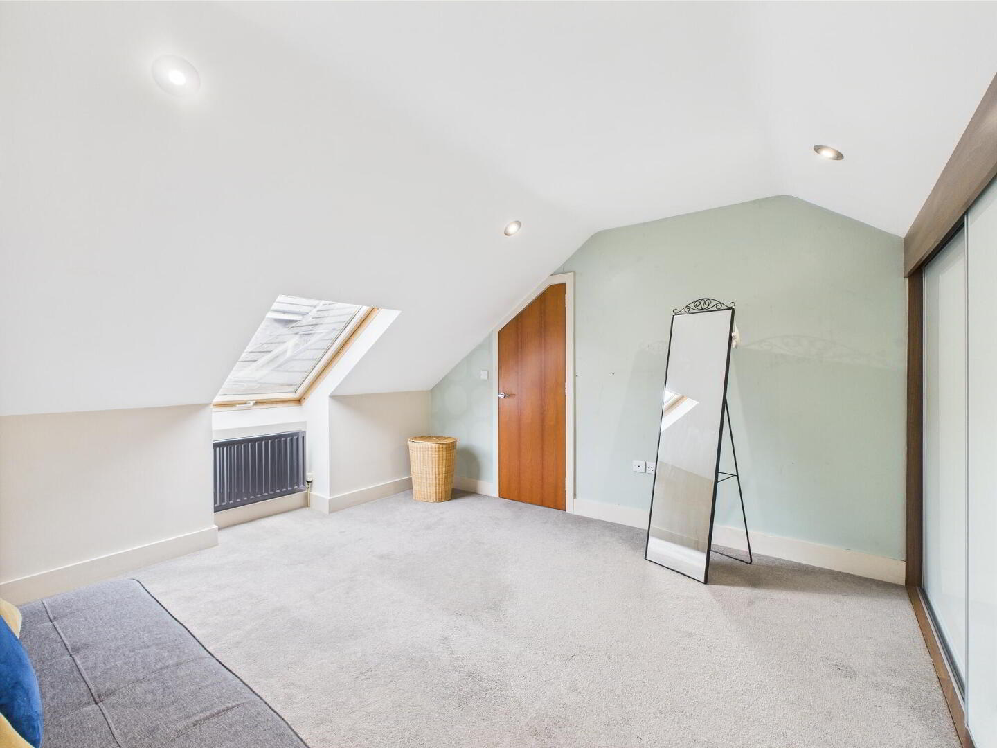 88b Leathem Square 15 of 15