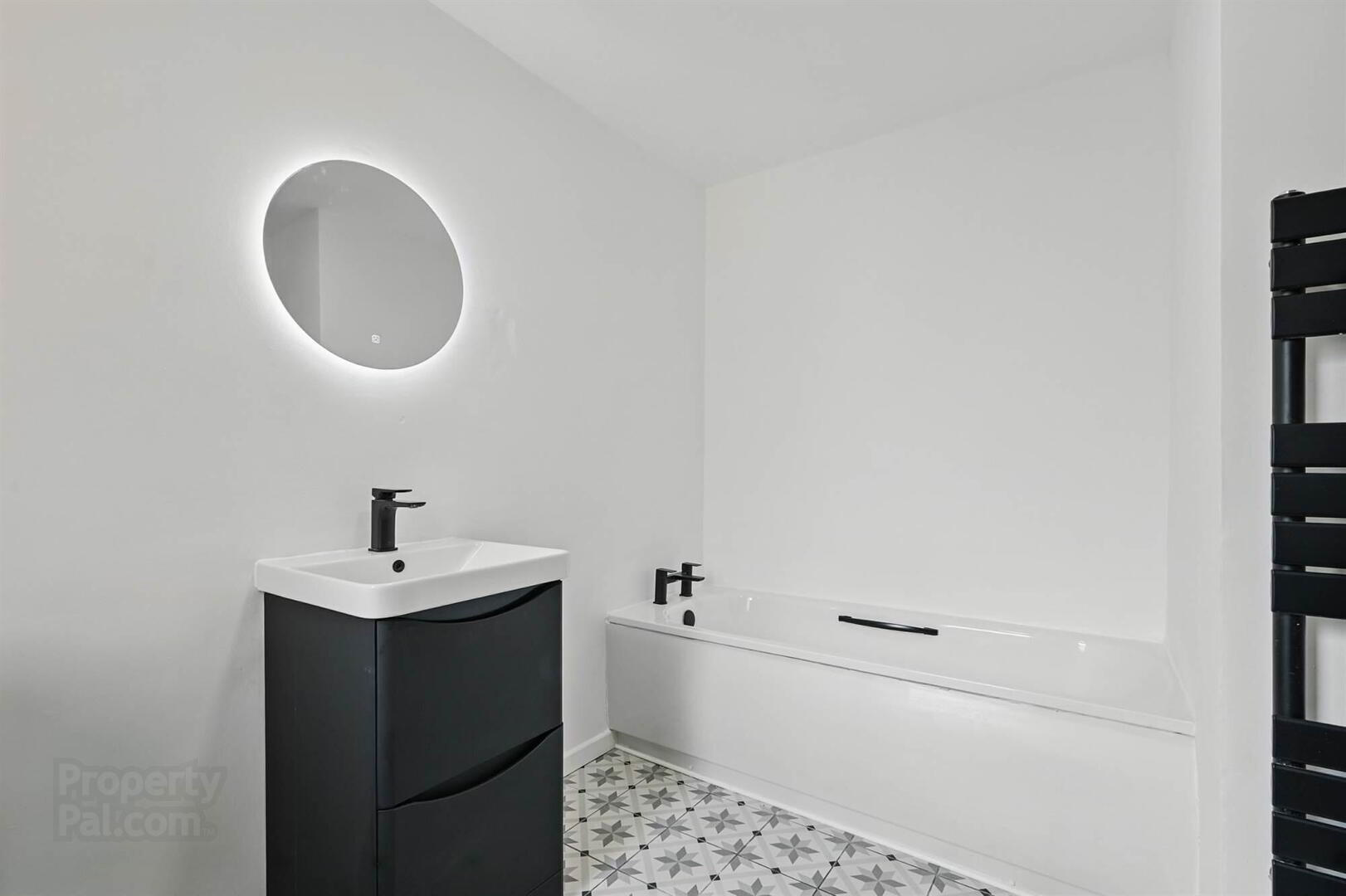 13 Hillfoot Street 13 of 15